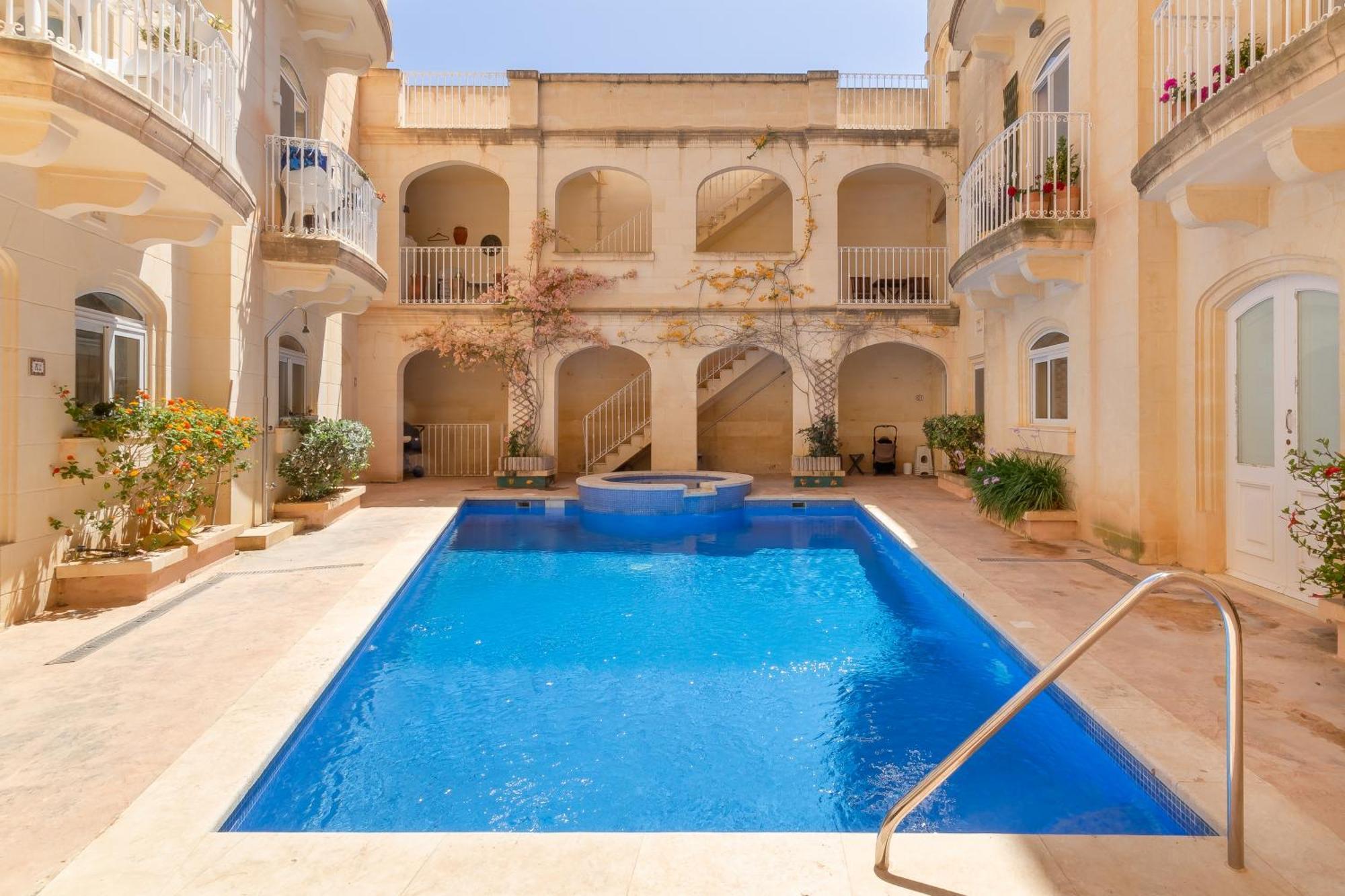 Apartment Maisonnette & Pool Ta'cenc Gozo - Happy